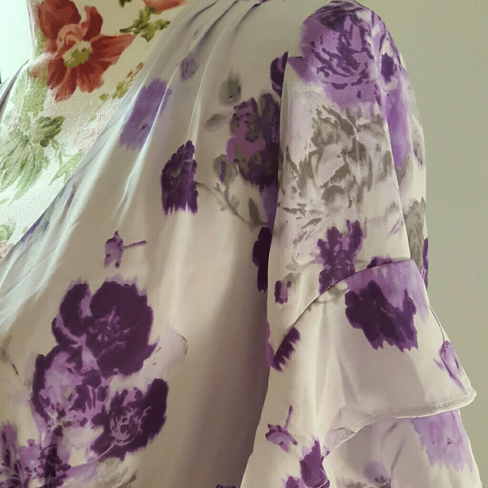 Romper - Picture 2 of 3